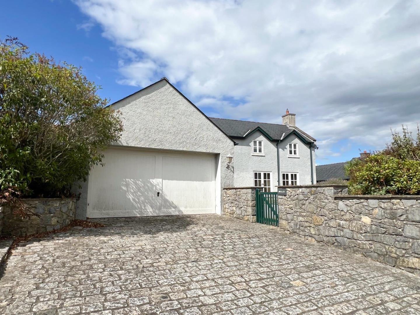 Tythegston, Near Porthcawl, Bridgend County Borough,  CF32 0ND